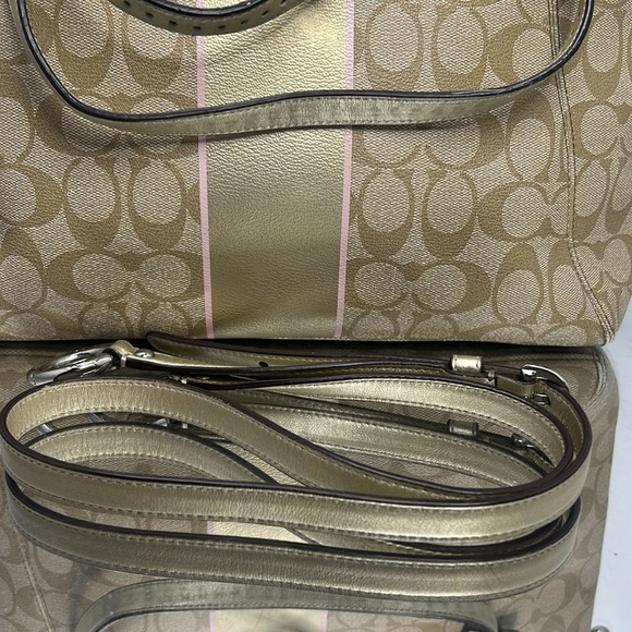 COACH Luxury Signature F19815 2WAY Bag and pouch.set of two - Picture 11 of 17